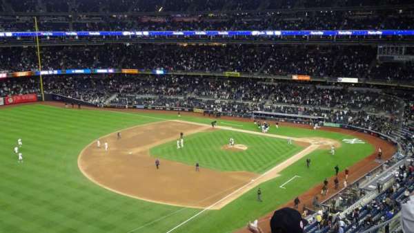 Yankee Stadium, section: 329, row: 3, seat: 22
