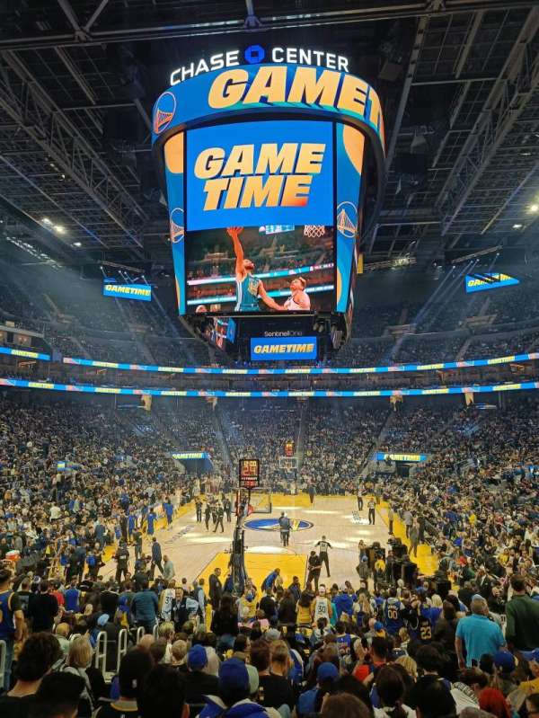Chase Center, section: 121, row: 14, seat: 15