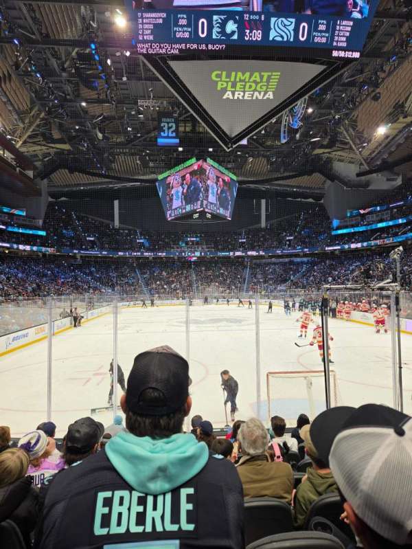 Climate Pledge Arena, section: 08, row: K, seat: 6