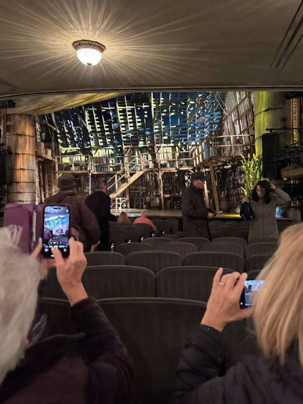 Nederlander Theatre, section: Orchestra R, row: O, seat: 8