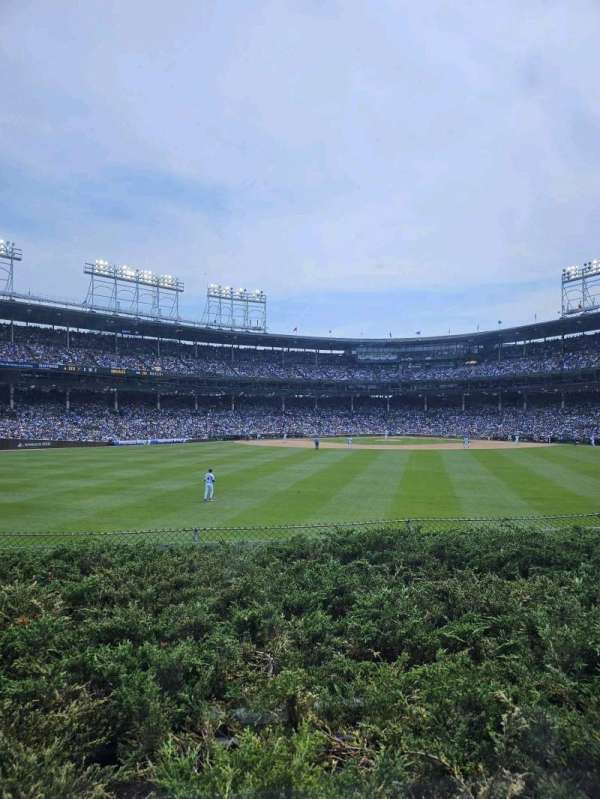 Wrigley Field, section: Bleacher Gate