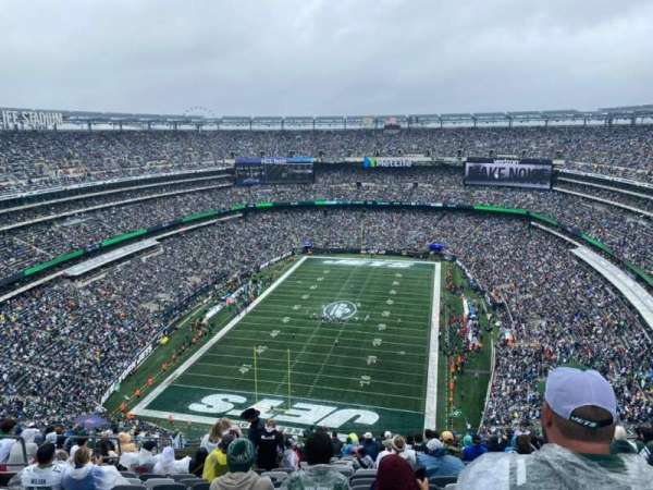 MetLife Stadium, section: 349, row: 25, seat: 22