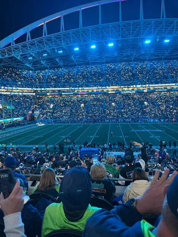 Lumen Field, section: 236, row: D, seat: 7