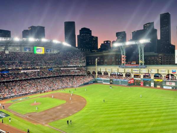 Daikin Park, section: 334, row: 9, seat: 1