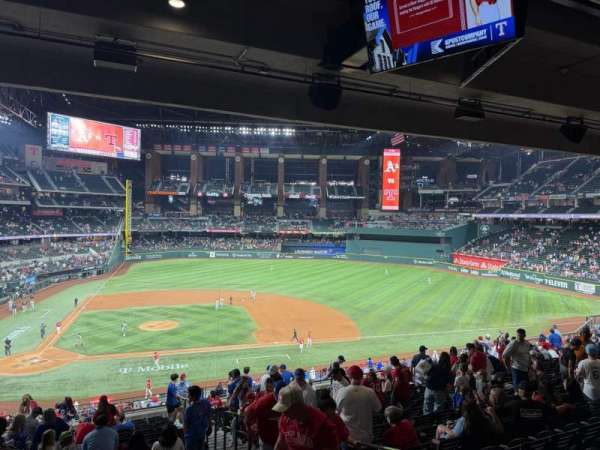 Globe Life Field, section: 118, row: 18, seat: 24