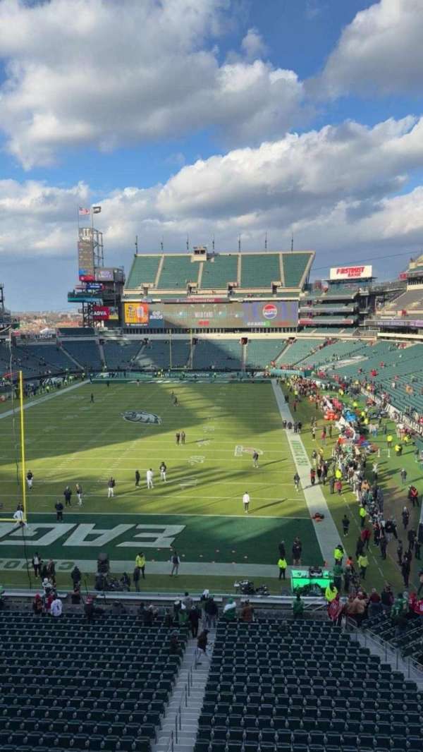 Lincoln Financial Field, section: M12, row: 5, seat: 1