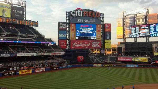 Citi Field, section: 326, row: 1, seat: 14