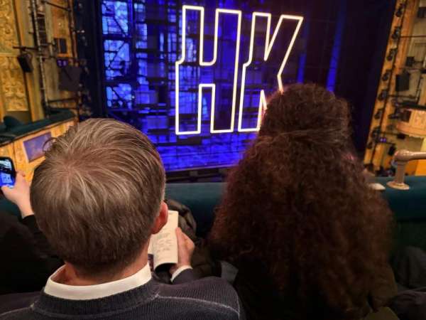 Shubert Theatre, section: MEZZANINE L, row: B, seat: 7