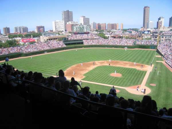 Wrigley Field, section: 414L, row: 1, seat: 13