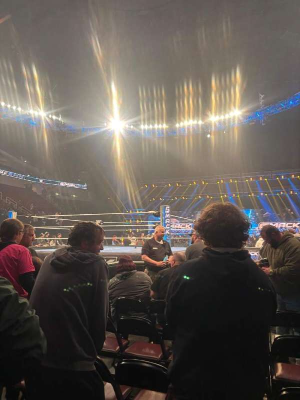 Giant Center, section: B, row: 6, seat: 7