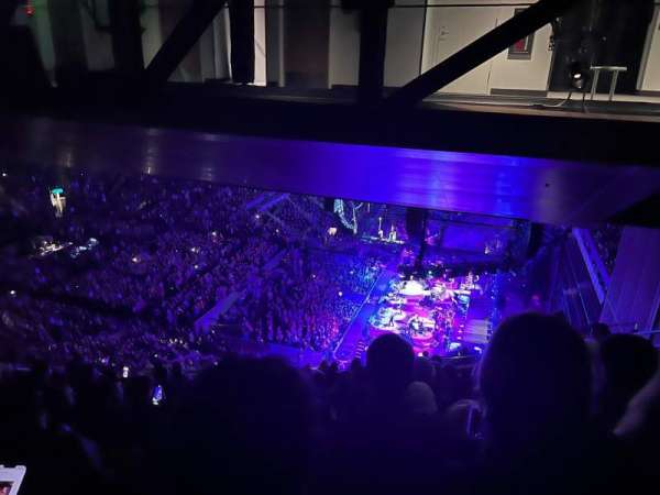 Climate Pledge Arena, section: 211, row: L, seat: 2