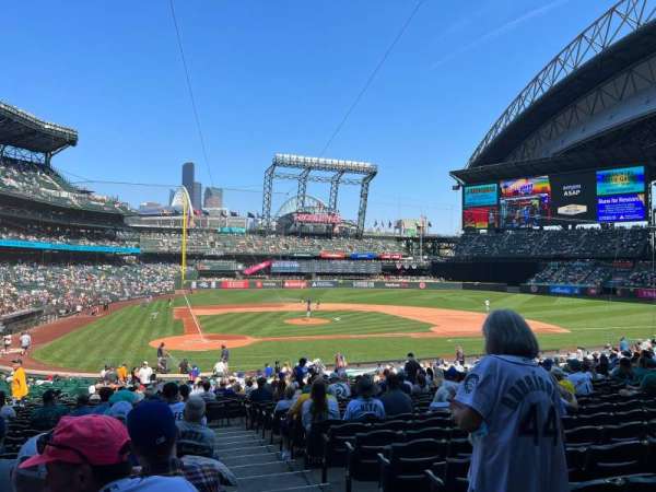 T-Mobile Park, section: 126, row: 32, seat: 1