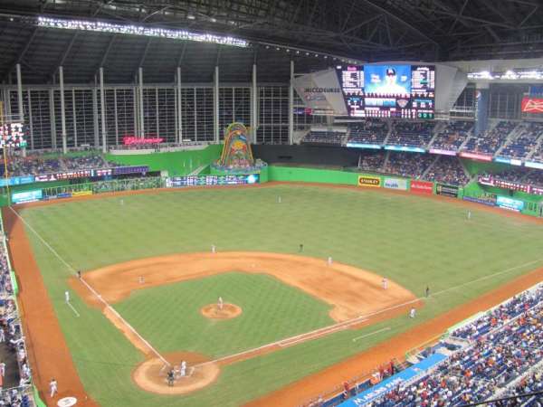 LoanDepot Park, section: 313, row: C, seat: 1