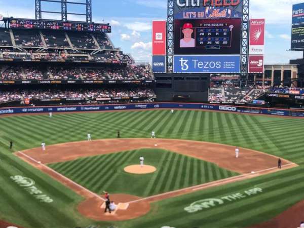 Citi Field, section: 318, row: 6, seat: 12