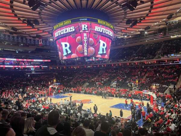 Madison Square Garden, section: 109, row: 15, seat: 13