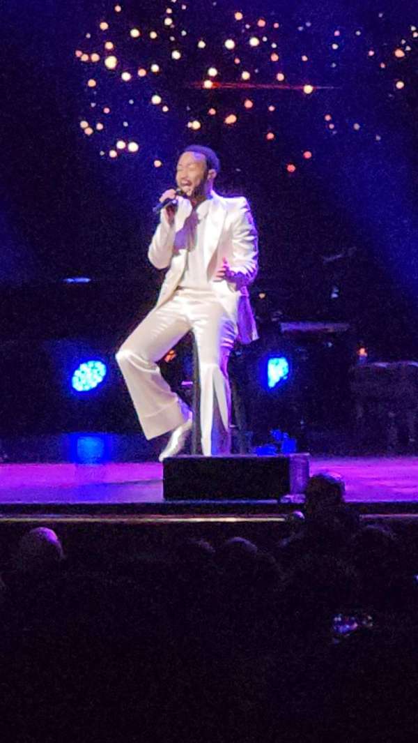 Beacon Theatre, section: Orchestra 4, row: T, seat: 32