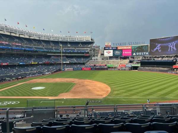 Yankee Stadium, section: 214b, row: 7, seat: 18