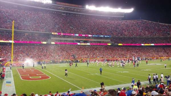 Arrowhead Stadium, section: 105, row: 16, seat: 16
