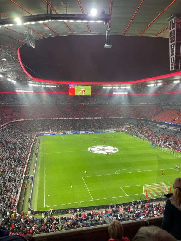 Allianz Arena, section: 337, row: 4, seat: 13
