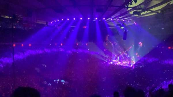 Madison Square Garden, section: 208, row: 5, seat: 1