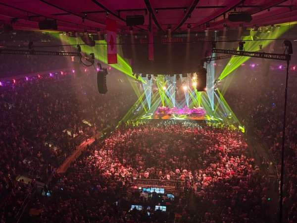 Madison Square Garden, section: 306, row: 1, seat: 4