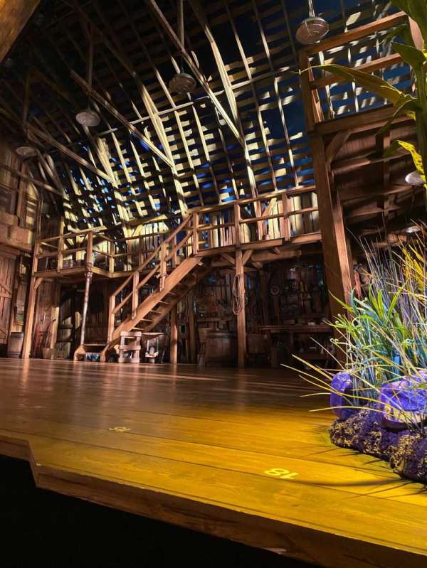 Nederlander Theatre, section: Orchestra R, row: A, seat: 8