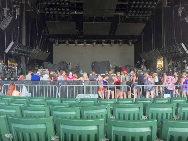 Pine Knob Music Theatre, section: CTR2, row: F, seat: 17