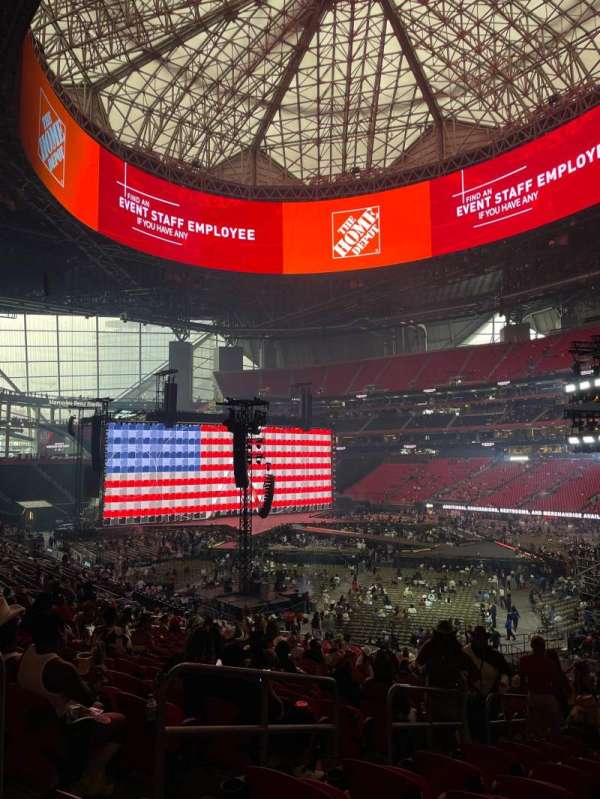 Mercedes-Benz Stadium, section: 123, row: 35, seat: 20