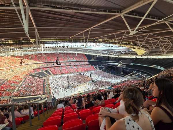 Wembley Stadium, section: 522, row: 32, seat: 133