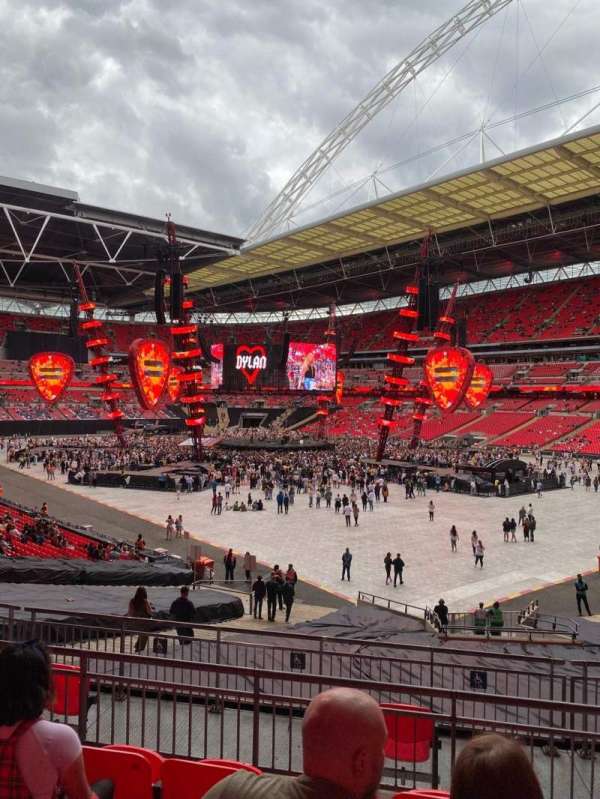 Wembley Stadium, section: 116, row: 35, seat: 144