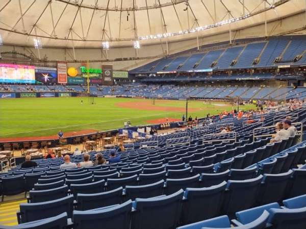 Tropicana Field, section: 131, row: EE, seat: 4