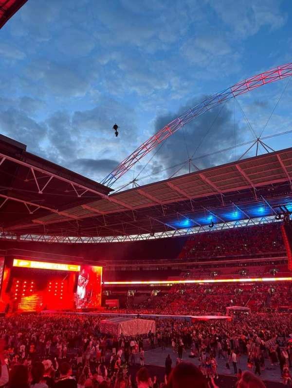 Wembley Stadium, section: 121, row: 24, seat: 275