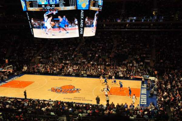 Madison Square Garden, section: 212, row: 3, seat: 18