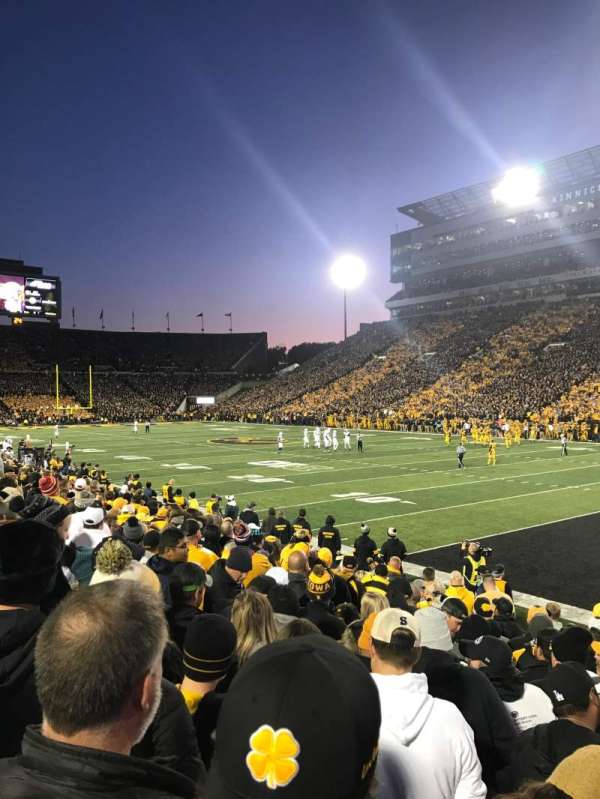 Kinnick Stadium, section: 101, row: 8