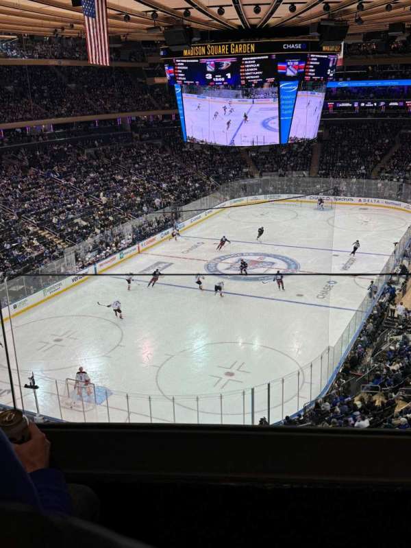 Madison Square Garden, section: 418, row: 2, seat: 20