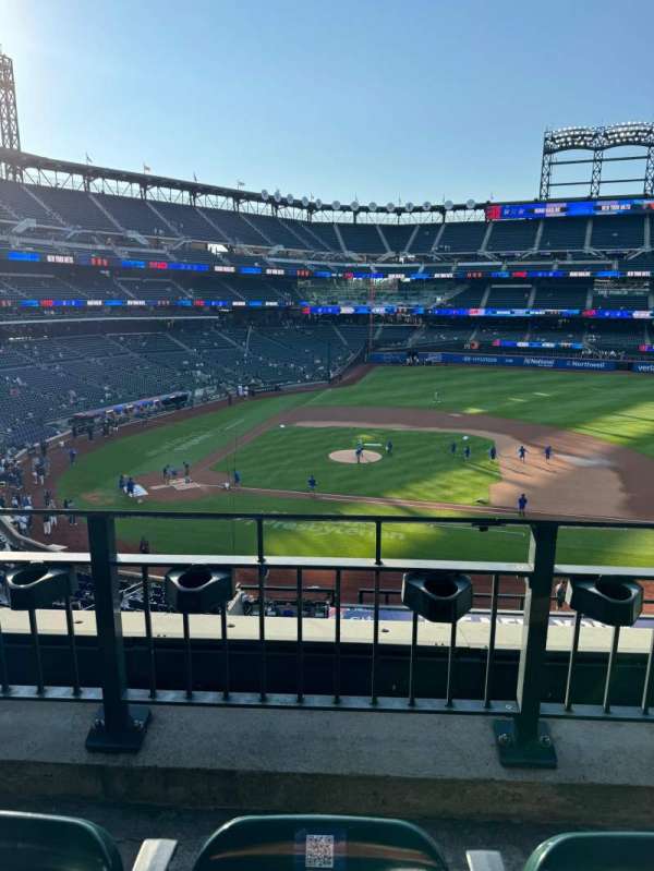 Citi Field, section: 312, row: 2, seat: 17