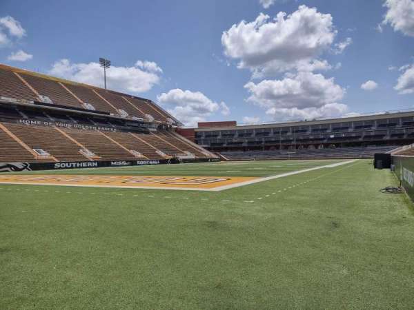 M.M. Roberts Stadium