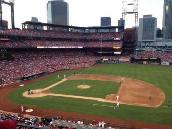 Busch Stadium, section: 242, row: 3, seat: 7