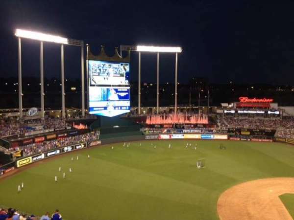 Kauffman Stadium, section: 407, row: S, seat: 7