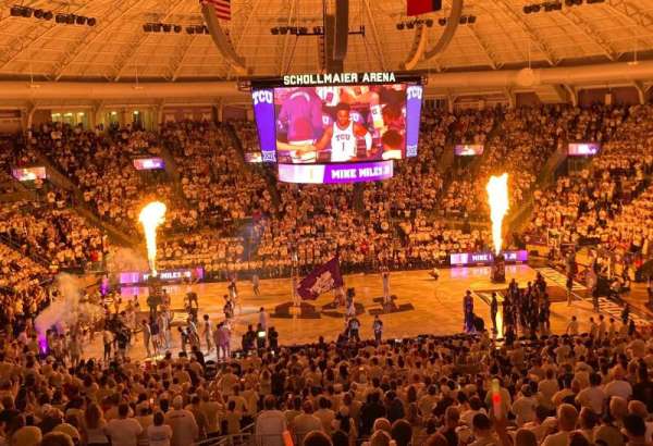 Schollmaier Arena, section: 211, row: Q, seat: 14