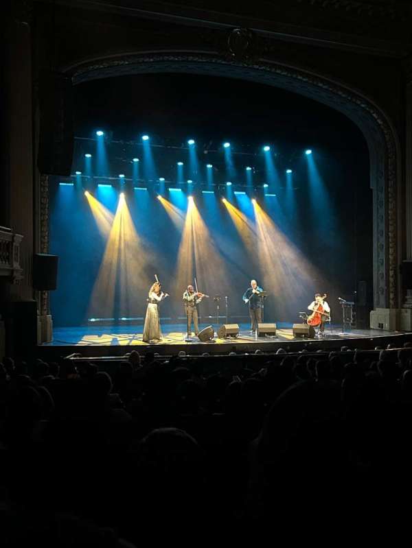 Majestic Theatre, Dallas, section: Orchestra L, row: O, seat: 8