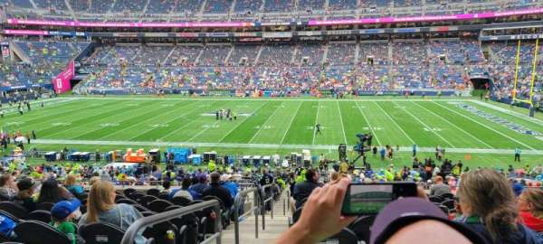 Lumen Field, section: 233, row: L, seat: 17