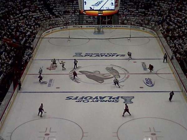 Desert Diamond Arena, section: 223, row: Q, seat: 8