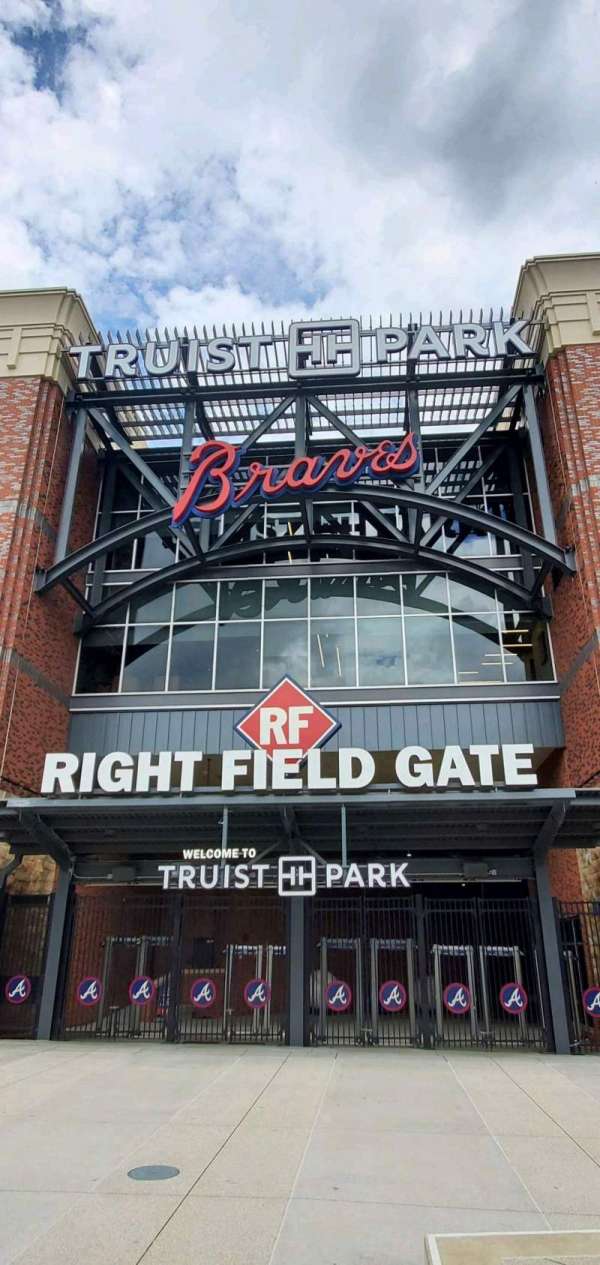 Truist Park, section: Right Field Gate