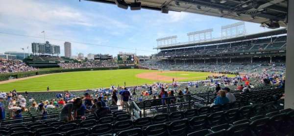 Wrigley Field, section: 207, row: 8, seat: 12
