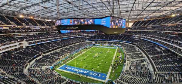 SoFi Stadium, section: 403, row: 3, seat: 17