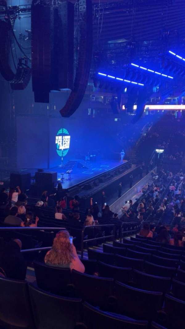 Oakland Arena, section: 115, row: 18, seat: 12