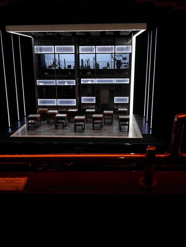 New Theatre Oxford, section: Circle, row: B, seat: 23