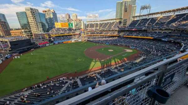 Petco Park, section: 320, row: 4D, seat: 6