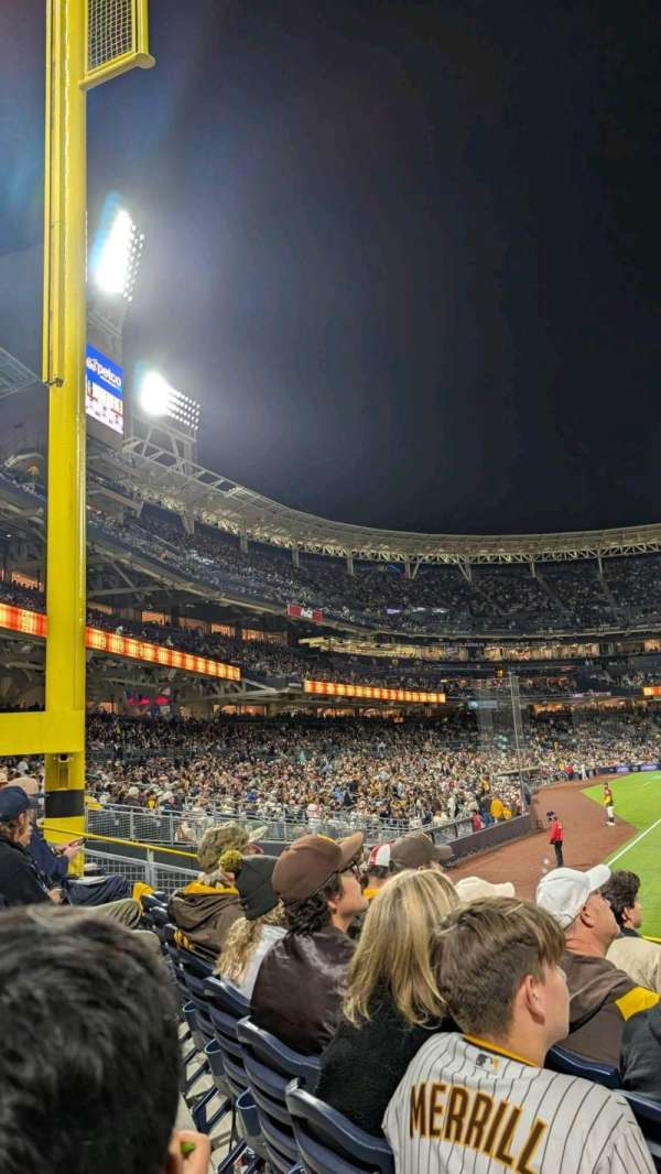 Petco Park, section: 125, row: 21, seat: 18